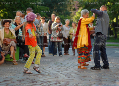 Pierwsze urodziny Galerii Warzywniak mieszczacej sie...