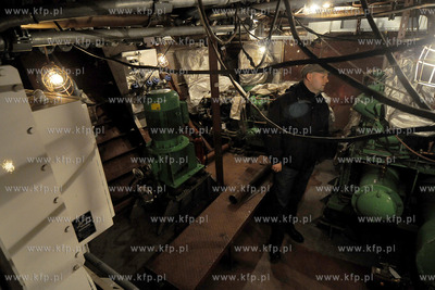 Niedokonczona Korweta Gawron oczekujaca na decyzje...