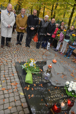Cmentarz Gdynia Witomino. Uroczystosci w 15 rocznice...