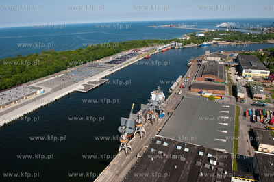 Port Gdańsk z lotu ptaka. 25.05.2009 fot. Kacper Kowalski...
