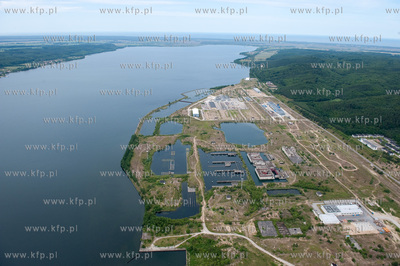 Ruiny Elektrowni Jadrowej w Zarnowcu. 22.06.2009 fot....