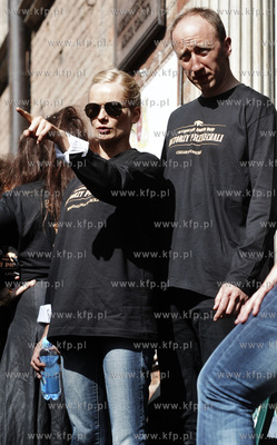 Gdansk. Dlugi Targ. Happening pt Aktorzy Przyjechali...