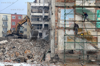 Gdansk. Budowa apartamentowca miedzy ul. Panienska...