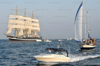 Wielka parada zaglowcow po Zatoce Gdanskiej na zakonczenie...