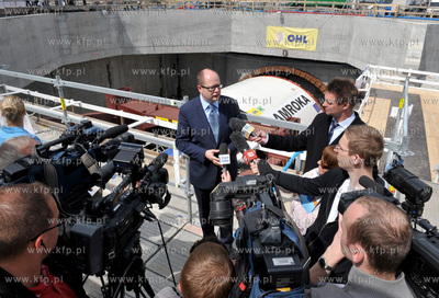 Gdansk, ul. Ku Ujsciu. Chrzest maszyny TBM, ktora otrzymala...