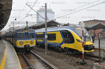 Gdansk, Dworzec Glowny PKP. Inauguracyjny, pierwszy...