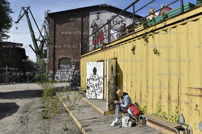 Teren byłej Stoczni Gdańskiej. 100cznia to kulturalno-gastronomiczne...
