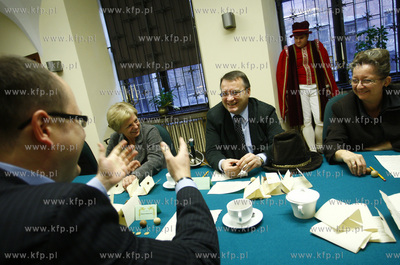 Gra dyplomatyczna - nowy projekt edukacyjno-kulturalny...