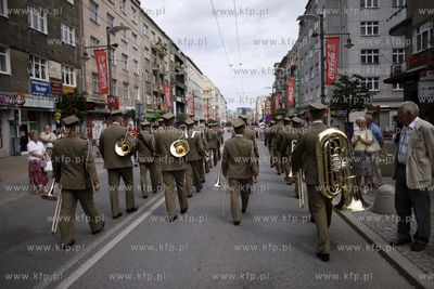 Gdynia. Swieto Marynarki Wojennej. Parada orkiestr...