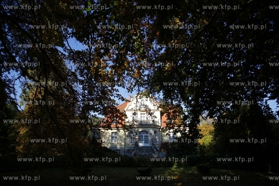 Sopot. Maly Belweder przy ul. Mickiewicza.
14.10.2013
fot....