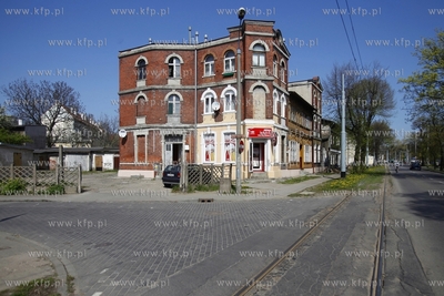Gdansk Brzezno. Kamienica na skrzyzowaniu ul. Emilii...