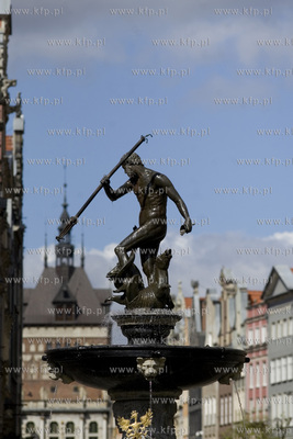 Gdańsk. Ul. Długi Targ. Uruchomienie fontanny Neptuna.
29.04.2015
fot....