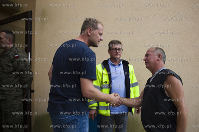 Skutki nawałnicy, która z piątku na sobotę przeszła...