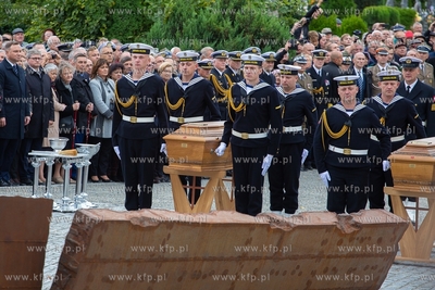 Gdynia, Cmentarz Marynarki Wojennej.  Uroczysty pogrzeb...