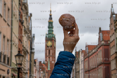Gdańsk. Tłusty czwartek. 23.02.2022 / fot. Anna Rezulak...