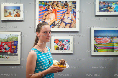 Biblioteka Chełm. Wernisaż wystawy "Projekt Plaża"...