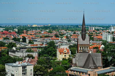 Gdansk. Wrzeszcz. Panorama z szesnastego pietra wiezowca...