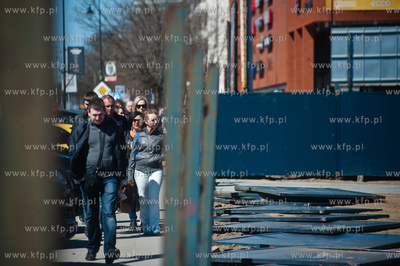 Gdansk. Czesciowo zasypana tzw. Dziura Wsytdu przed...
