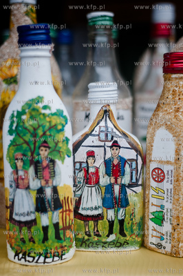 Gdansk. Plac przed siedziba Polskiego Zwiazku Wedkarskiego...