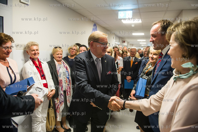 Gdansk. Szpital im. M. Kopernika. Urocyzstosc otwarcia...
