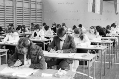 Egzamin dojrzałości w I LO w Gdańsku.
10.05.1984
2maj84_z.kosycarz_p13
Fot....