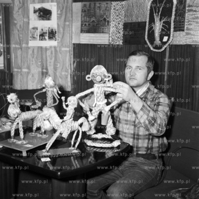 Zbigniew Hrynlewicz, starszy marynarz na statku Wlokniarz...