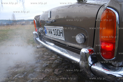 Rolls Royce z 1968 roku odrestaurowany w warsztacie...