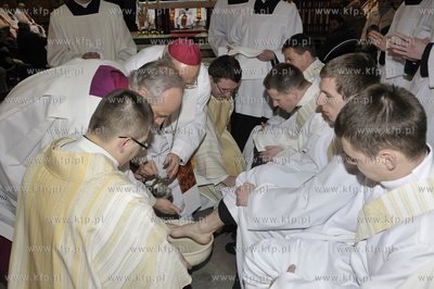 W Wielki czwartek w katedrze pelplinskiej odbyla sie...