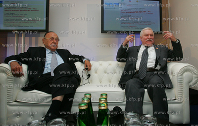 Szczecin. W hotelu Radisson odbywaly sie dzis II dni...