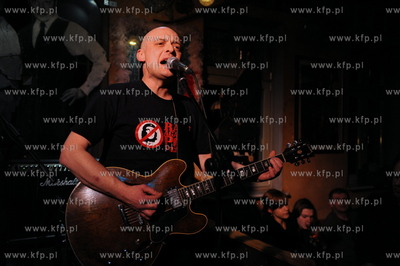 Sopot - klub Spatif. Koncert zespolu Apteka. 1.12.2010...