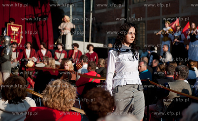 Gdansk. Swieto Miasta. Pokaz mody na Dlugim Targu,...