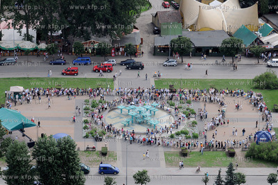 Gdynia. Skwer Kosciuszki. Wymiana zwyklych dwuzlotowek...