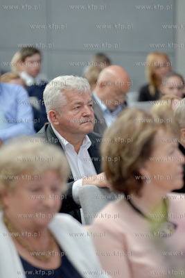 Gdynia Muzeum Emigracji w Gdyni.  Uroczystosc wreczenia...