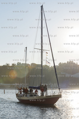 Gdynia. Pruchno i Rdza 2018 - X Zlot jachtów z duszą....