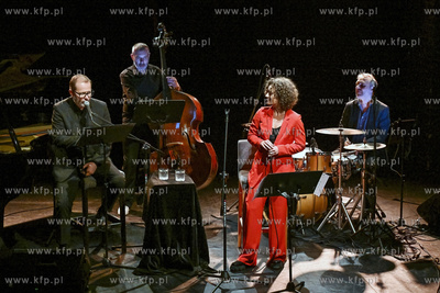 Teatr Atelier w Sopocie. Poemat jazzowy BONA z muzyka...