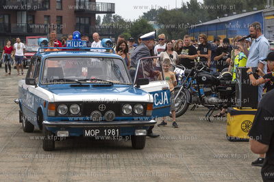 Wakacyjny zlot motoryzacyjny samochodów polskiej produkcji...