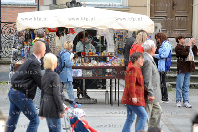 Gdansk. Stoisko z pamiatkami na Dlugim Targu. 30.05.2009...