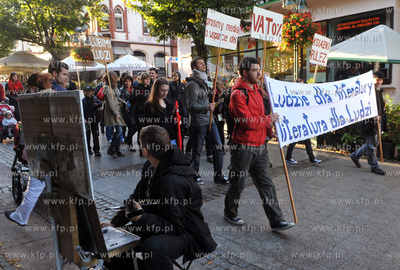 MOLO KSIAZKOWE od deski do deski. Akcja milosnikow...