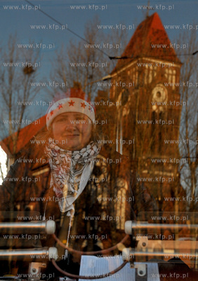 Mikolajkowy zabytkowy  tramwaj  na trasie Hucisko -...