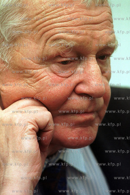 Mieczyslaw Rakowski - ostatni premier PRL Konferencja...