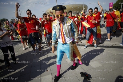 Gdansk Arena. Kibice wchodza na mecz mistrzostw europy...