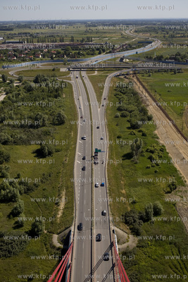 Widok z pylonu mostu im. Jana Pawła II na Martwej...