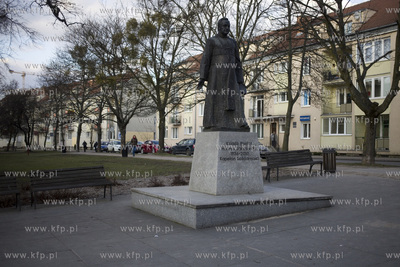 Pomnik ks. Henryka Jankowskiego w Gdańsku.
28.02.2017
fot....