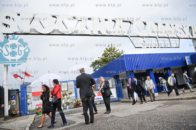 Gdansk. Plac Solidarnosci. Wizyta Komitetu Stalych...