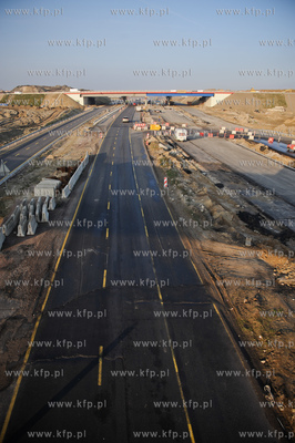 Gdansk. Budowa wezla drogowego Karczemki i trasy WZ....