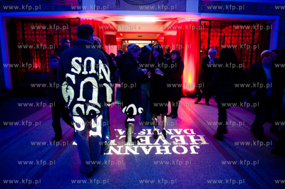 Gdansk. Zakonczenie obchodow Roku Heweliusza. Premiera...