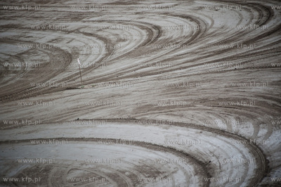 Gdansk. Stadion PGE Arena. Wymiana murawy przed meczem...