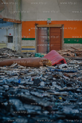 Gdansk. Rozbiorka hali sportowej nalzacej do klubu...