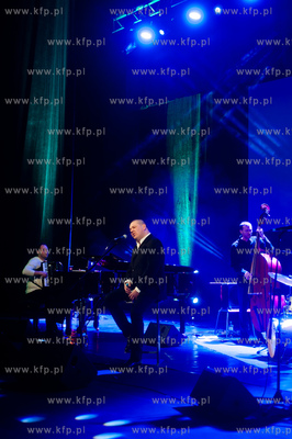 Gdansk. Teatr Wybrzeze. Uroczystosc wreczenia nagrod...