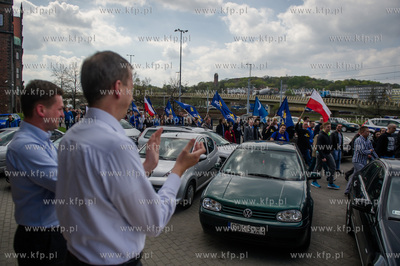 Gdansk. Manifestacja przeciwko podatkowi PIT, zorganizowana...